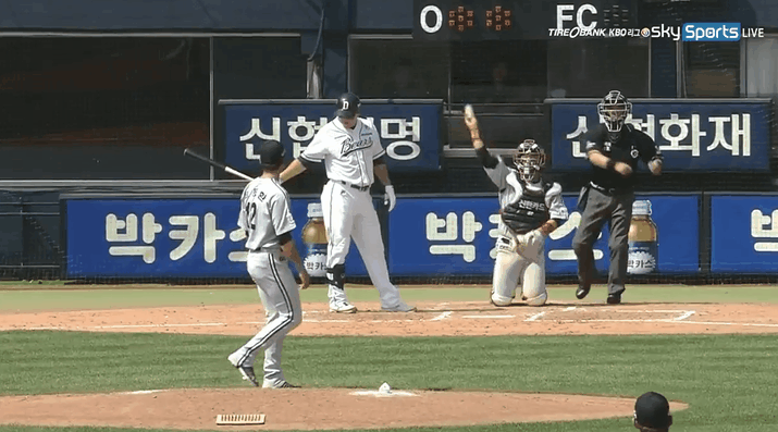 01dd9e8298ab49d6a4a1411647fa3fe4_1465486569_5254.gif