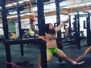 f61a30c966560c6f2f99f872cba10e28_1465613439_554.gif