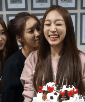 f3f779f5d77a4adf4b004b4df88efba6_1485913955_0763.gif