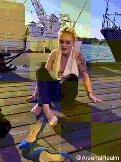 15c3fbc0ced044644f3a720dbbddebc6_1508076360_7306.gif