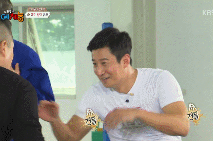 2a4b2daffc1d9a25f5bd06ff98df5b2f_1529022747_1346.gif