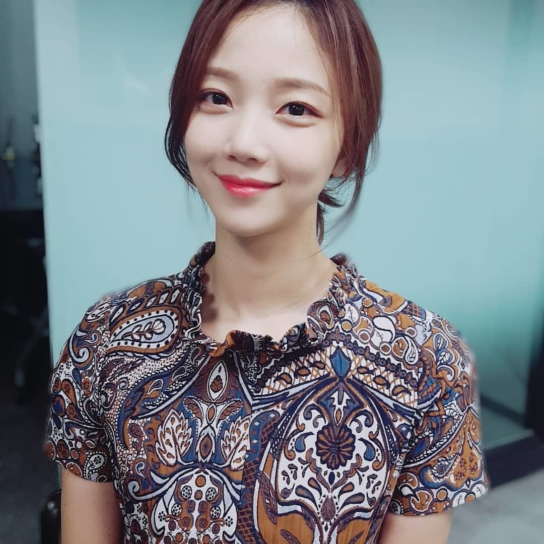 영화 상류사회 배우 김규선 일상 > 연예인포럼 딜바다닷컴