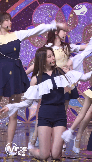 [MPD직캠] 아이즈원 @MCOUNTDOWN_2019.4.4 채연 ,나코,사쿠라.예나