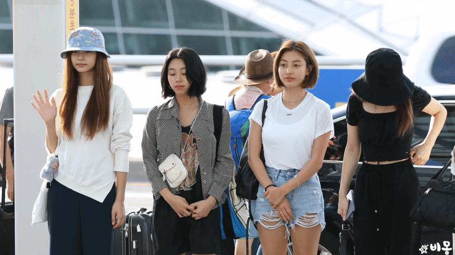 트와이스 출국