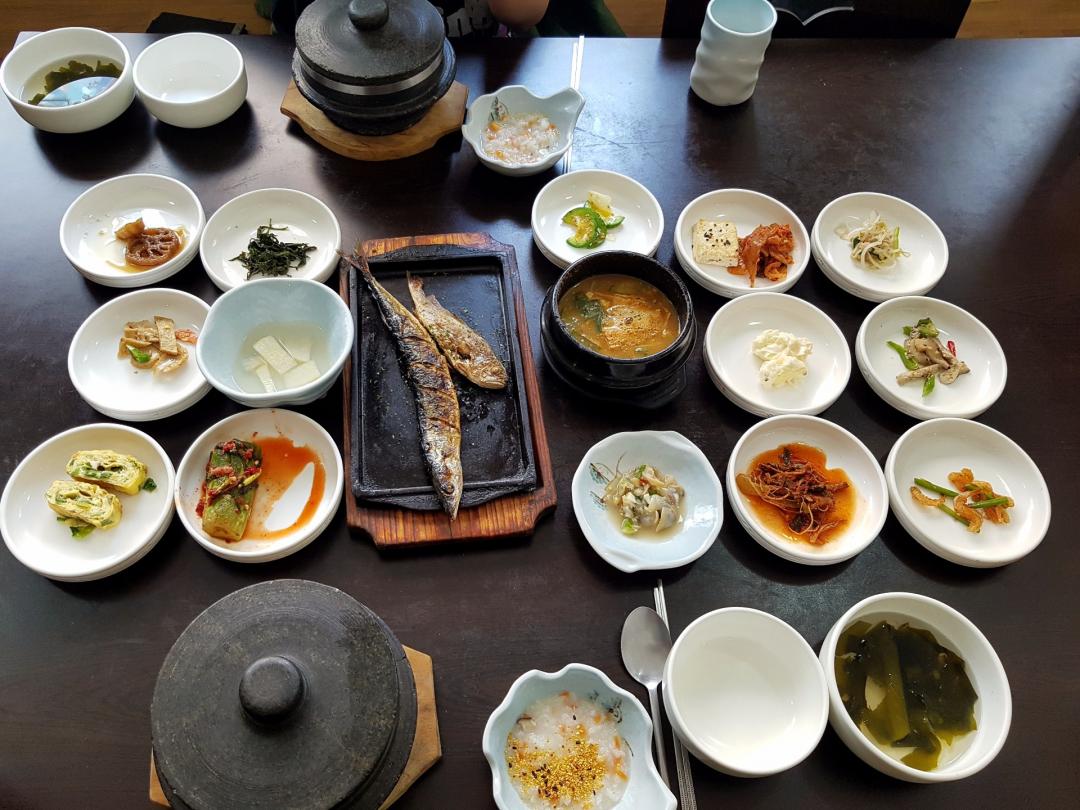 9천원짜리 한정식 > 자유갤러리 | 딜바다닷컴 딜바다::9천원짜리 한정식 > 자유갤러리