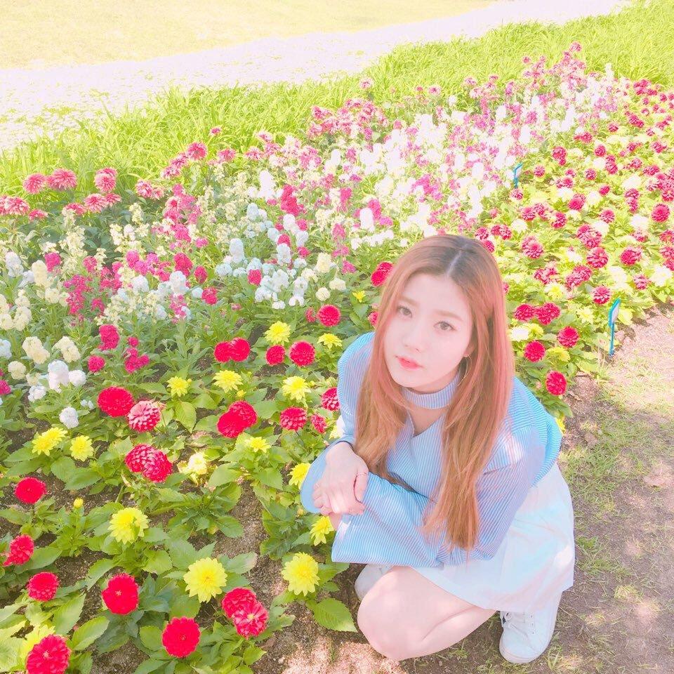 아이즈원 권은비, 김채원