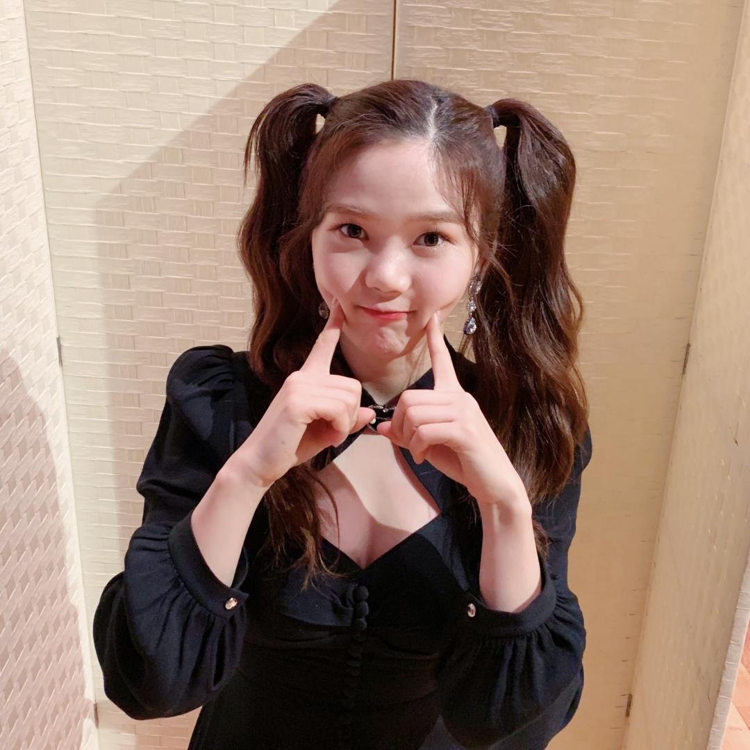캔디 리더의 파격적인 복장
