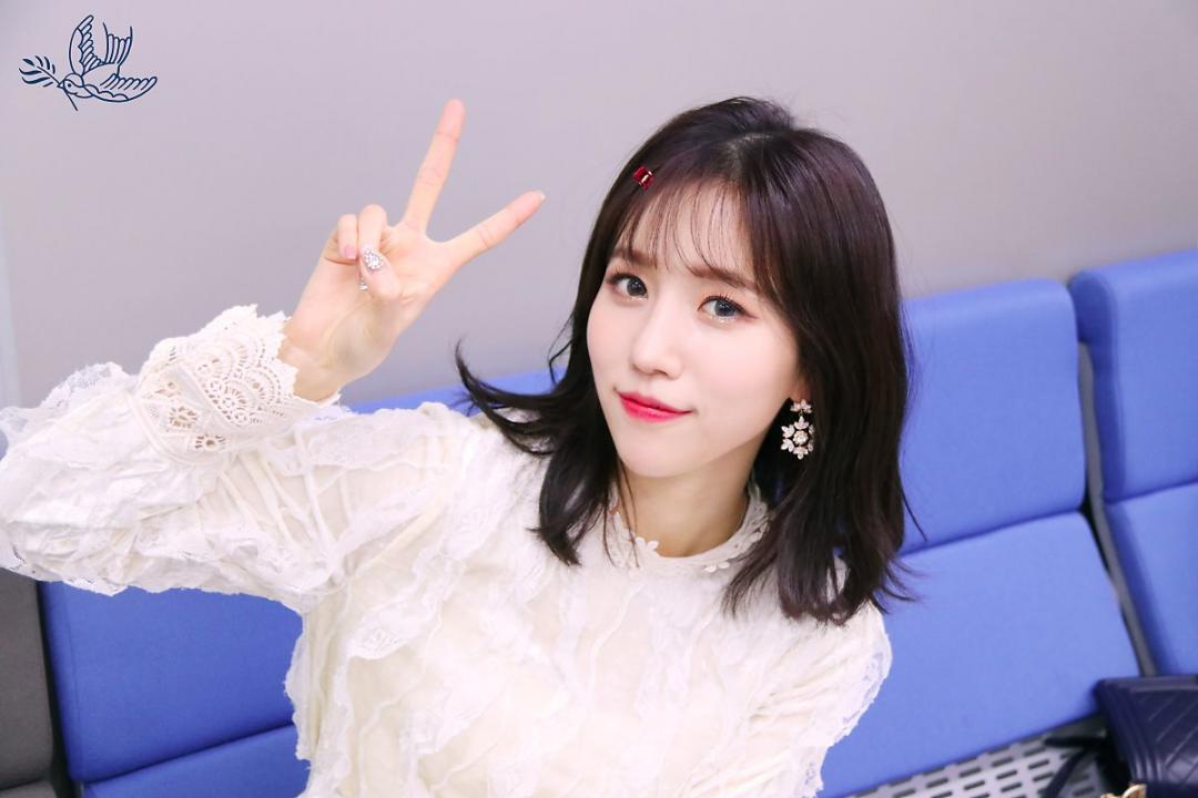 Lovelyz 소중했던 기억들로 Rewind 스압~
