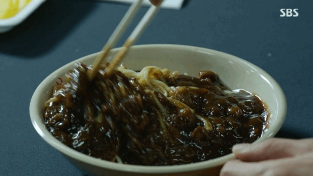 짜장면 영업 드라마 甲.gif > 유머게시판 | 딜바다닷컴